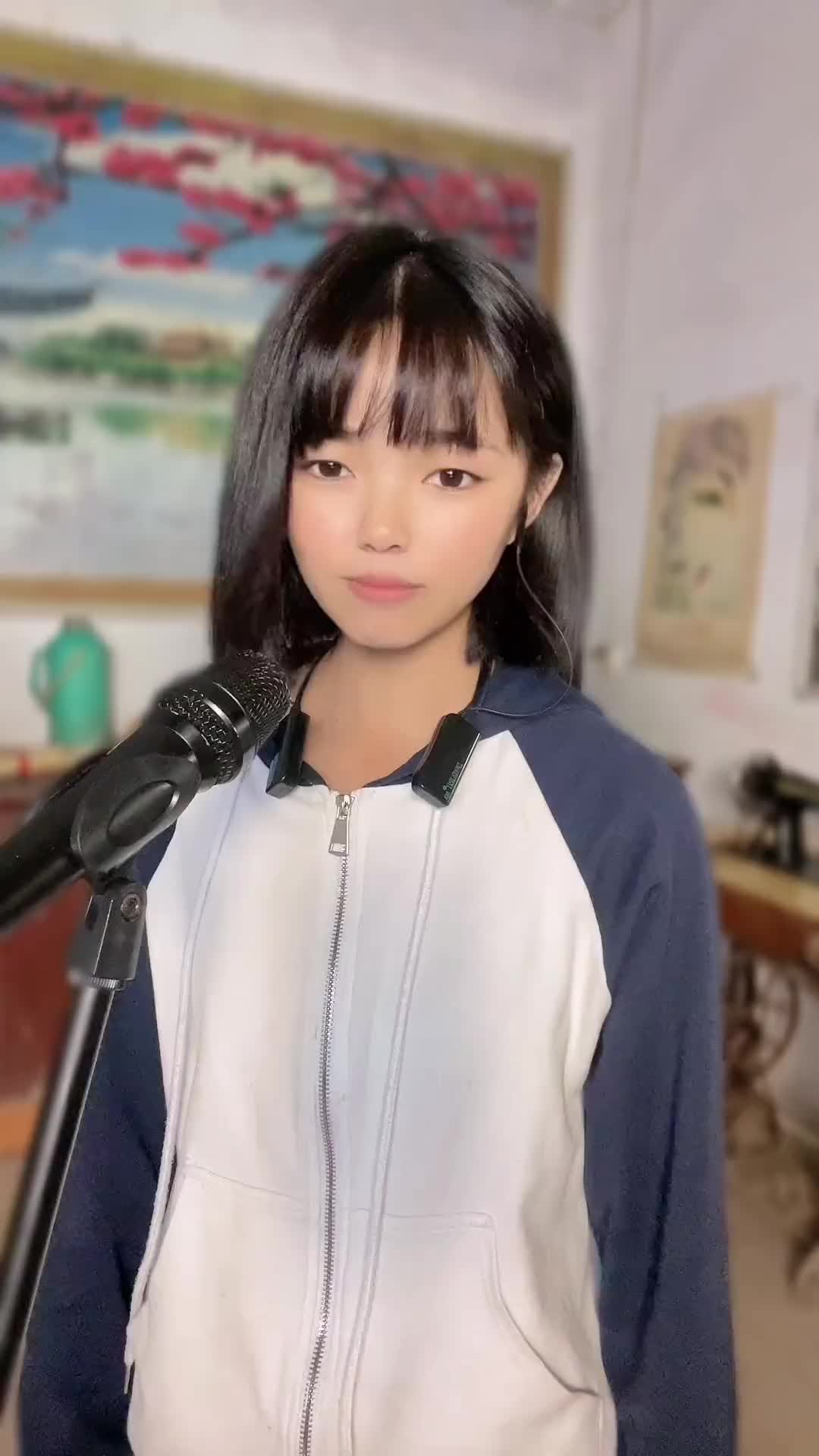 创作灵感甜系女孩爱生活爱唱歌dou小助手今天琪琪生日大家会给