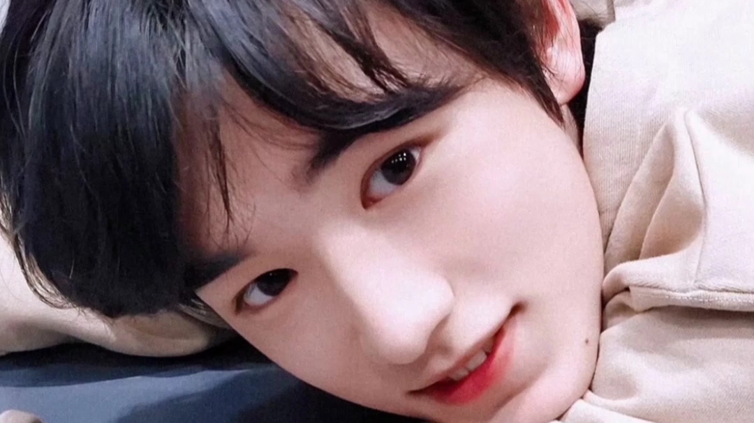 宋亚轩啊啊啊啊啊啊啊啊,真的好可爱