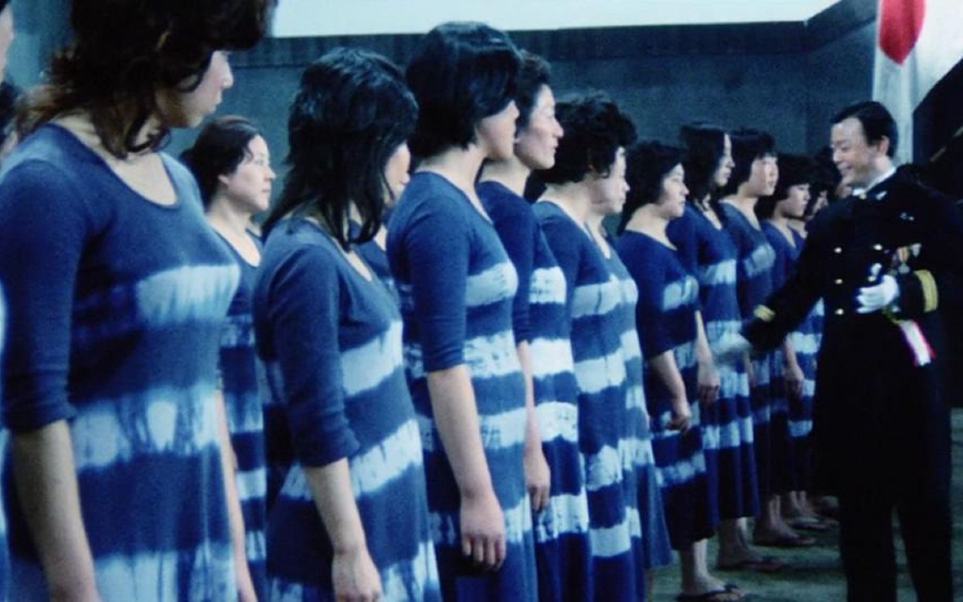 日本人性大片:监狱来了位领导,女囚们被迫集合起来,供领导挑选!_哔哩哔哩_bilibili