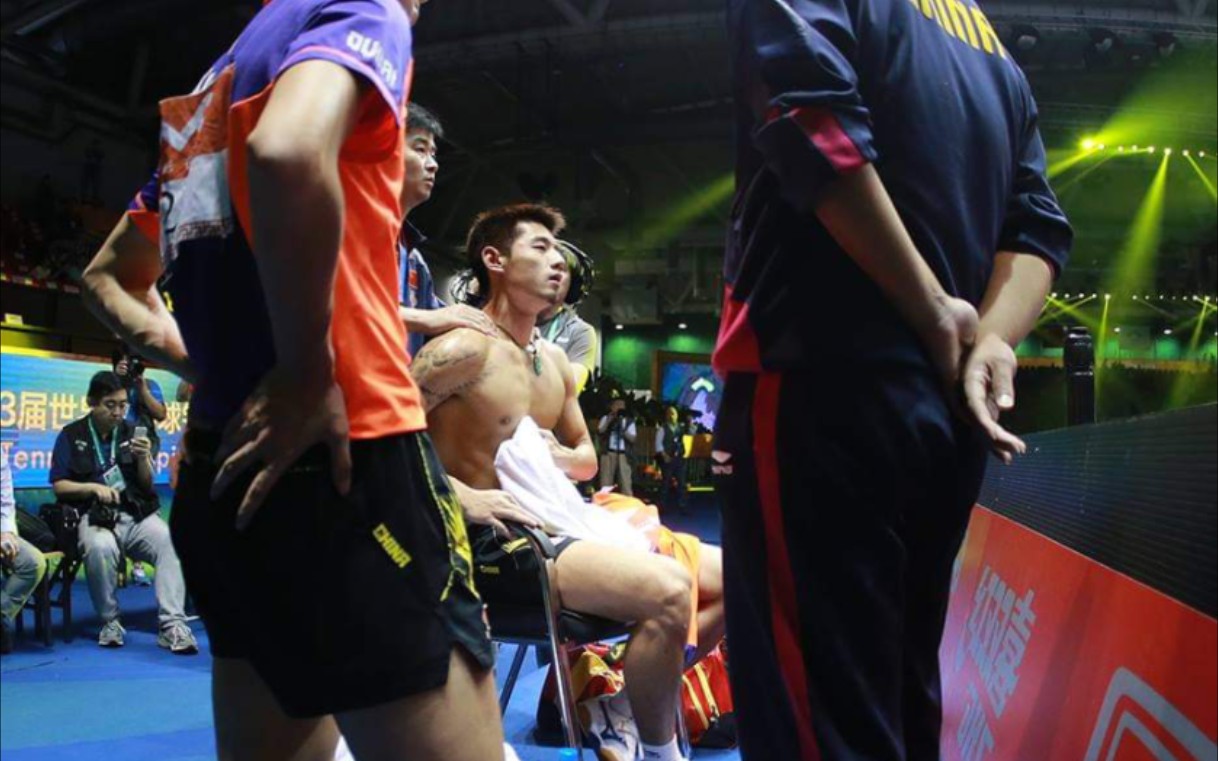 现场拍摄:许昕张继科vs李尚洙徐贤德第3,4局/2015苏州世乒赛男双半