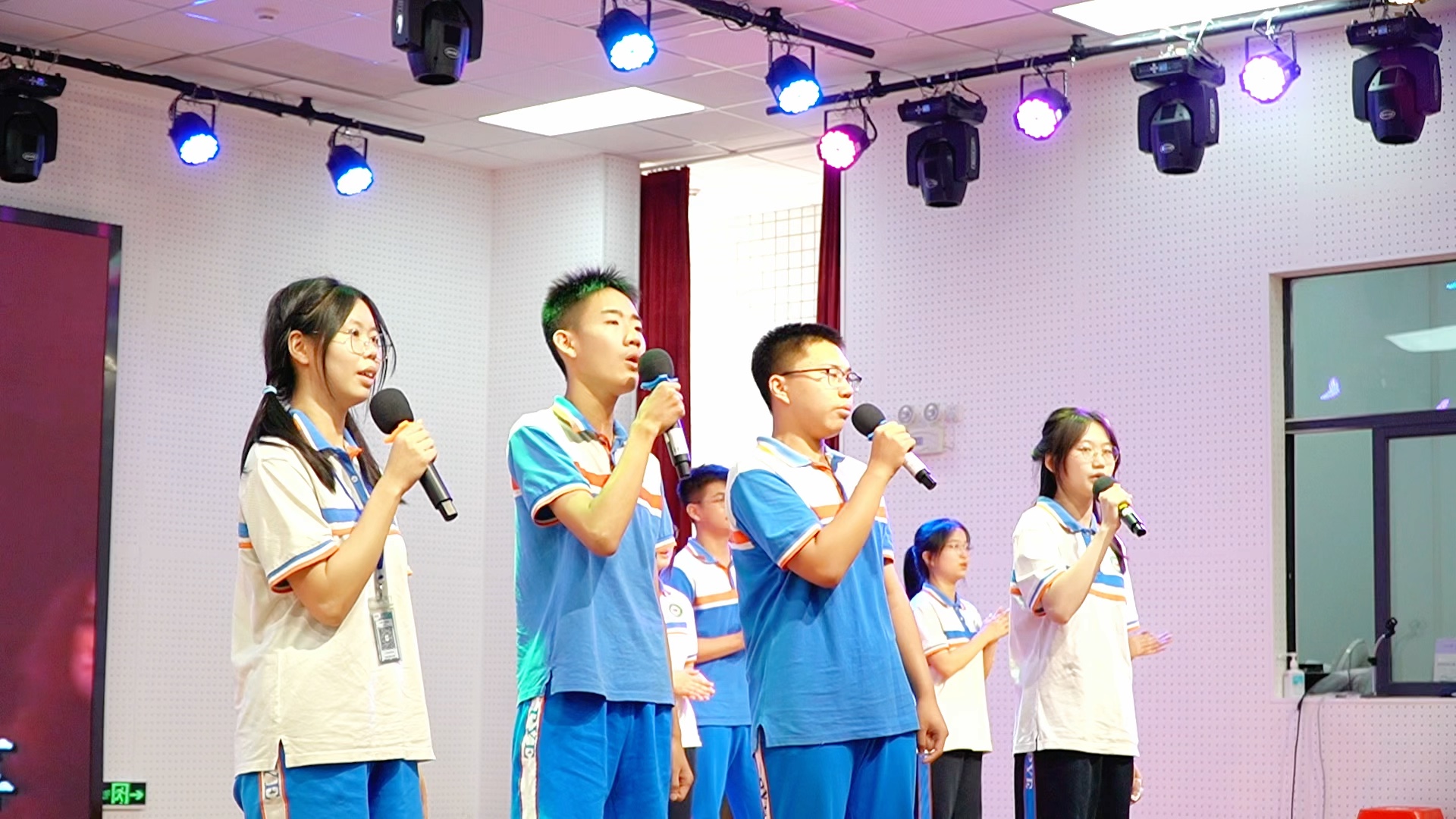 大龙中学初三毕业合唱