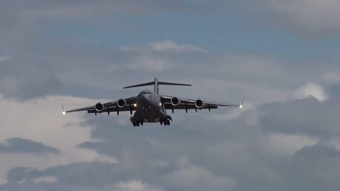 17"环球霸王iii" ,c-130"大力神",a400m