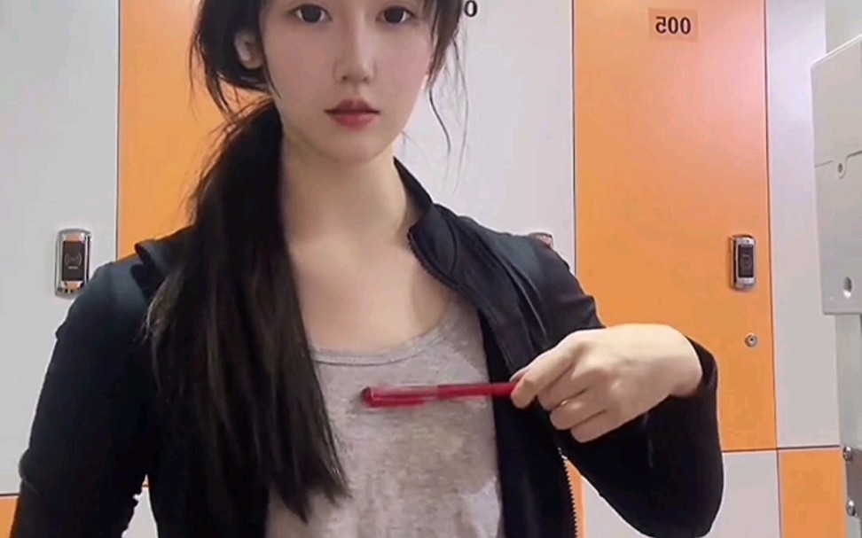 如何区分F和A