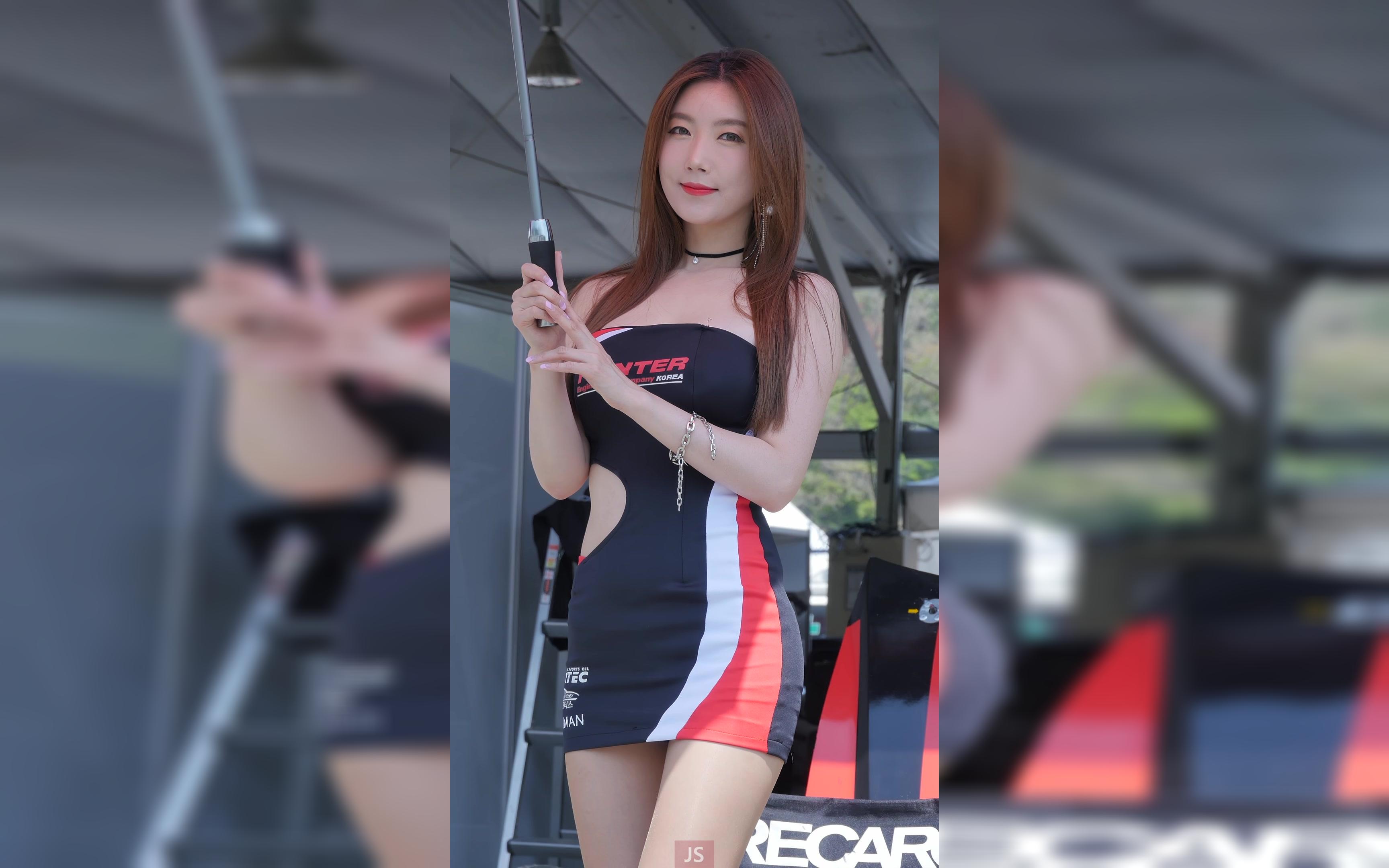【车模】韩国性感长腿模特,脸怎么看着像男的