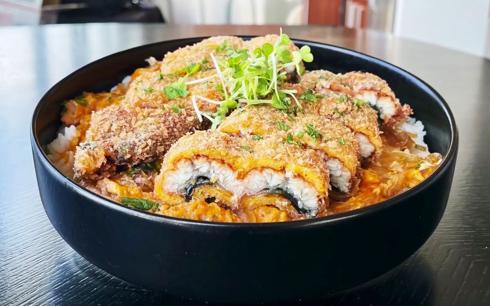 绝对让你一学就会的下饭神器:酥炸鳗鱼丼