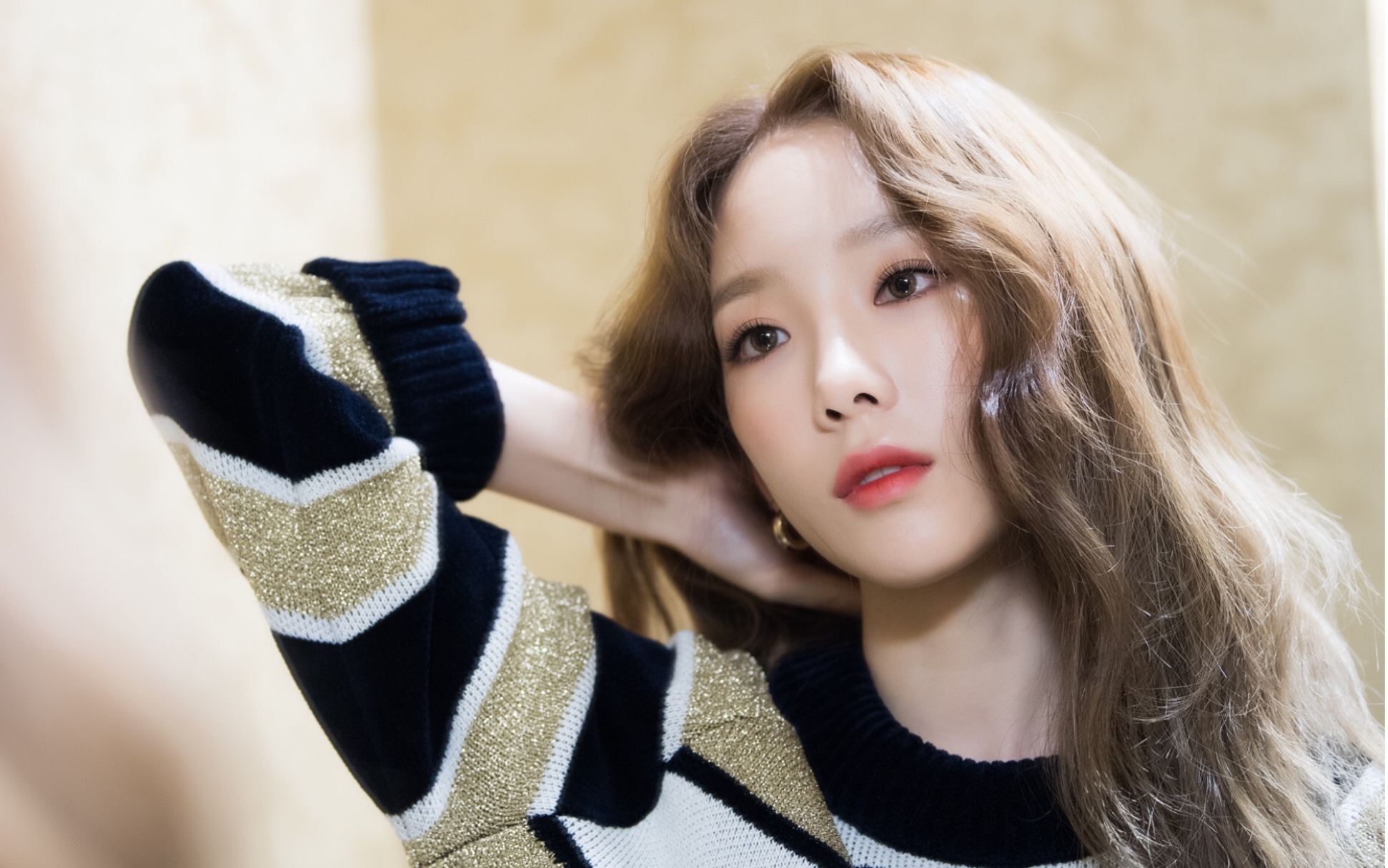 【金泰妍】111017 kbs joy开播五周年concert - gee hoot rdr live2分