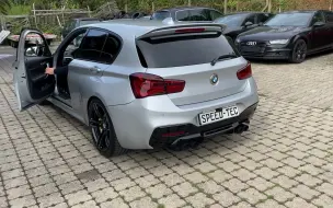 Video herunterladen: 地表最美德式大V8-BiTurbo BMW F20 M135iX