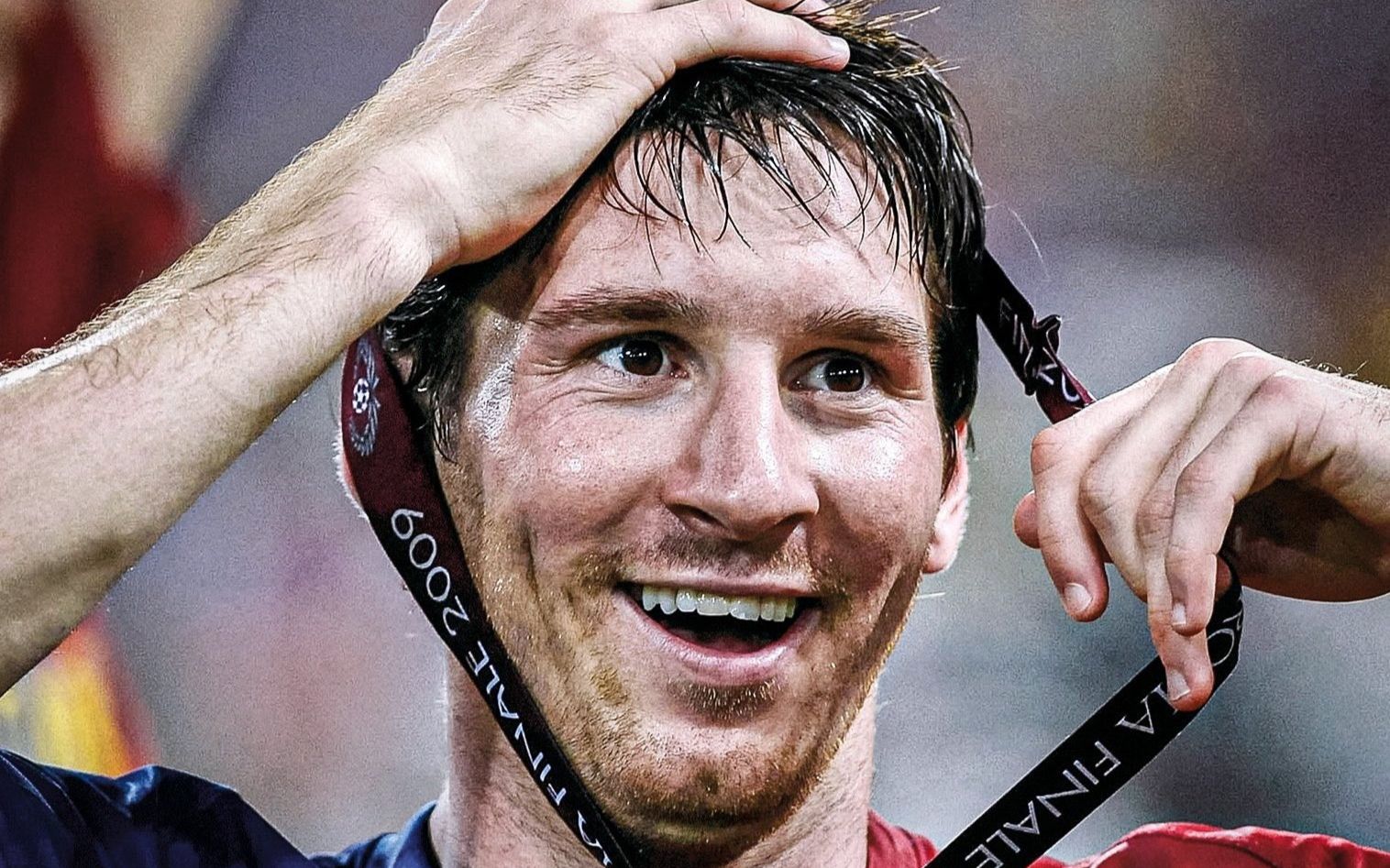 还记得梅西去到巴黎之前的笑容么?