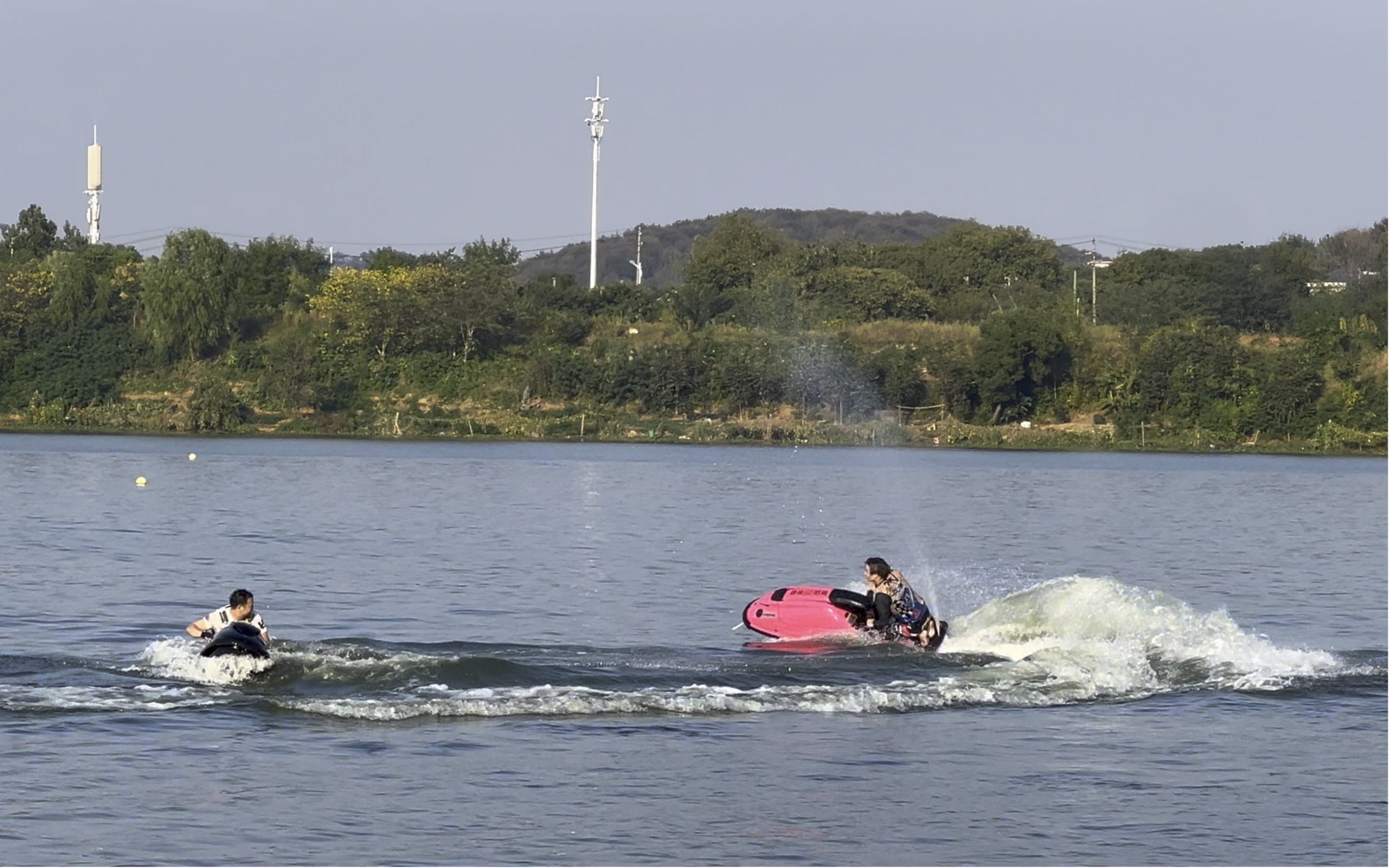 武汉体育学院 摩托艇 冲浪