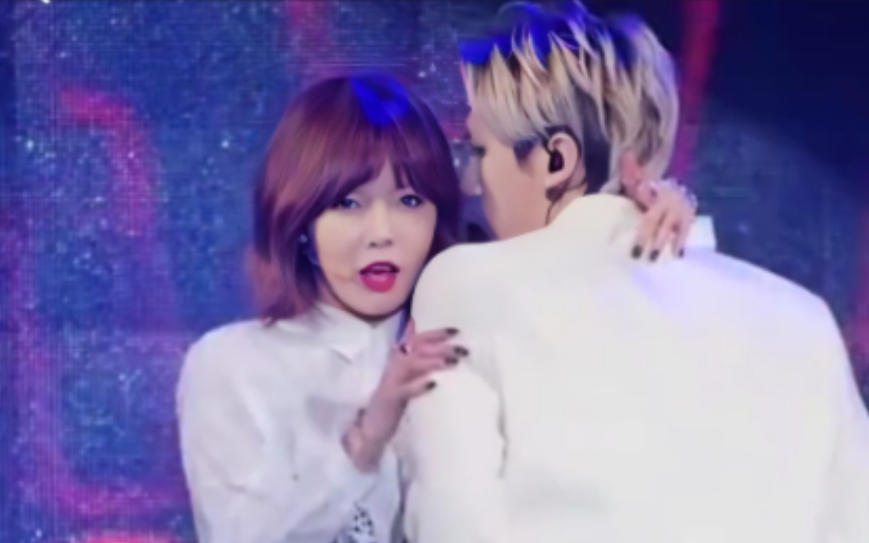 金泫雅直拍《trouble maker》《没有明天》