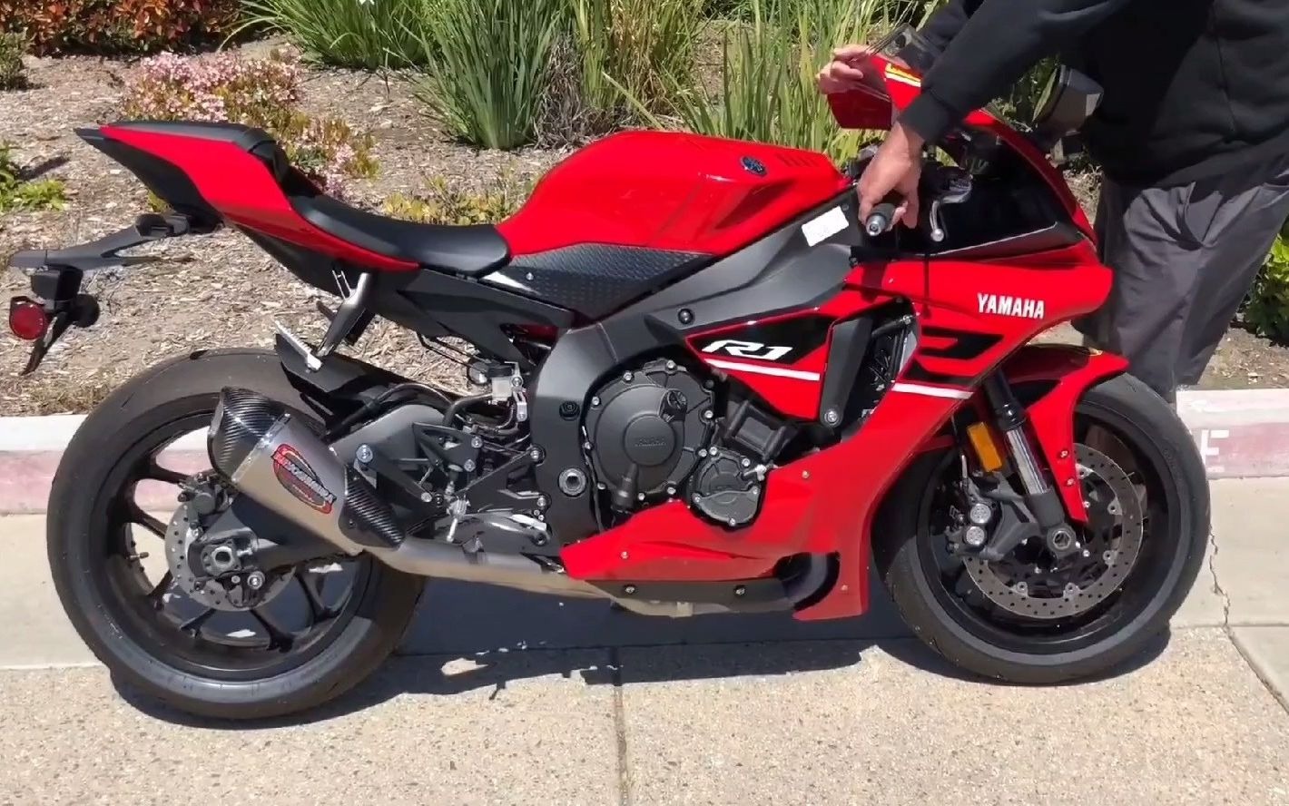 2019 雅马哈 r1改装吉村排气声浪表现