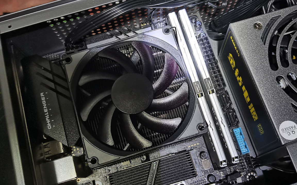 维修同城老铁拿过来更换主板usb3.0接口主板