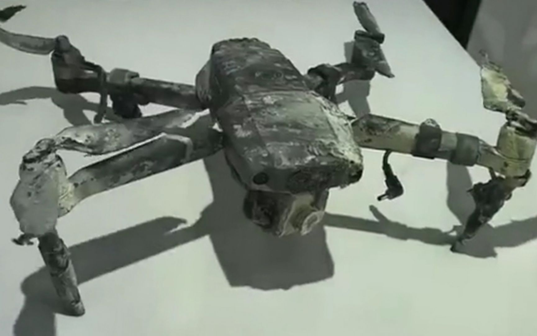 无人机炸机合集第226期从天上掉下坠毁的一刹那惨不忍睹