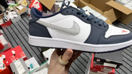 莆田鞋子发货实拍