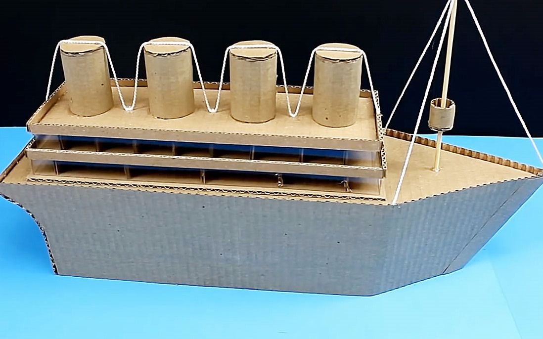 「纸板模型系列」教你学习如何制作纸板泰坦尼克号模型!