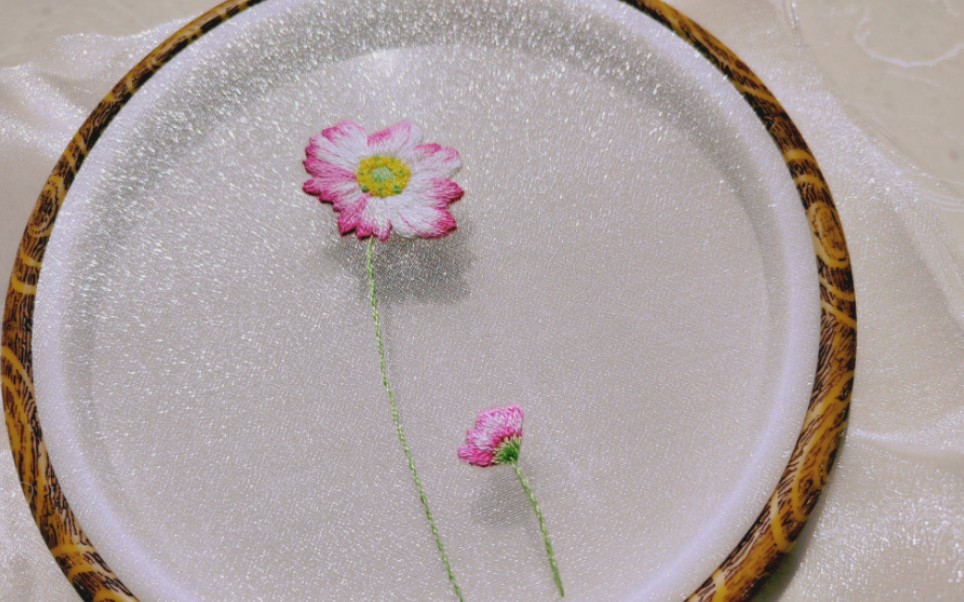 格桑花刺绣|不起眼的格桑花,不一样的美