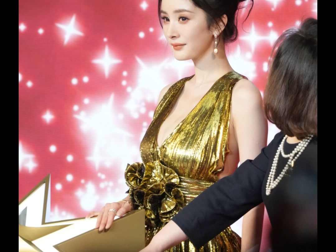 杨幂雅诗兰黛活动生图