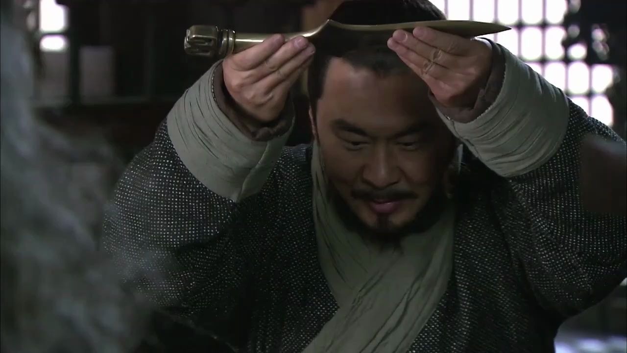 经典曹操七星刀刺董贼新老版本对比