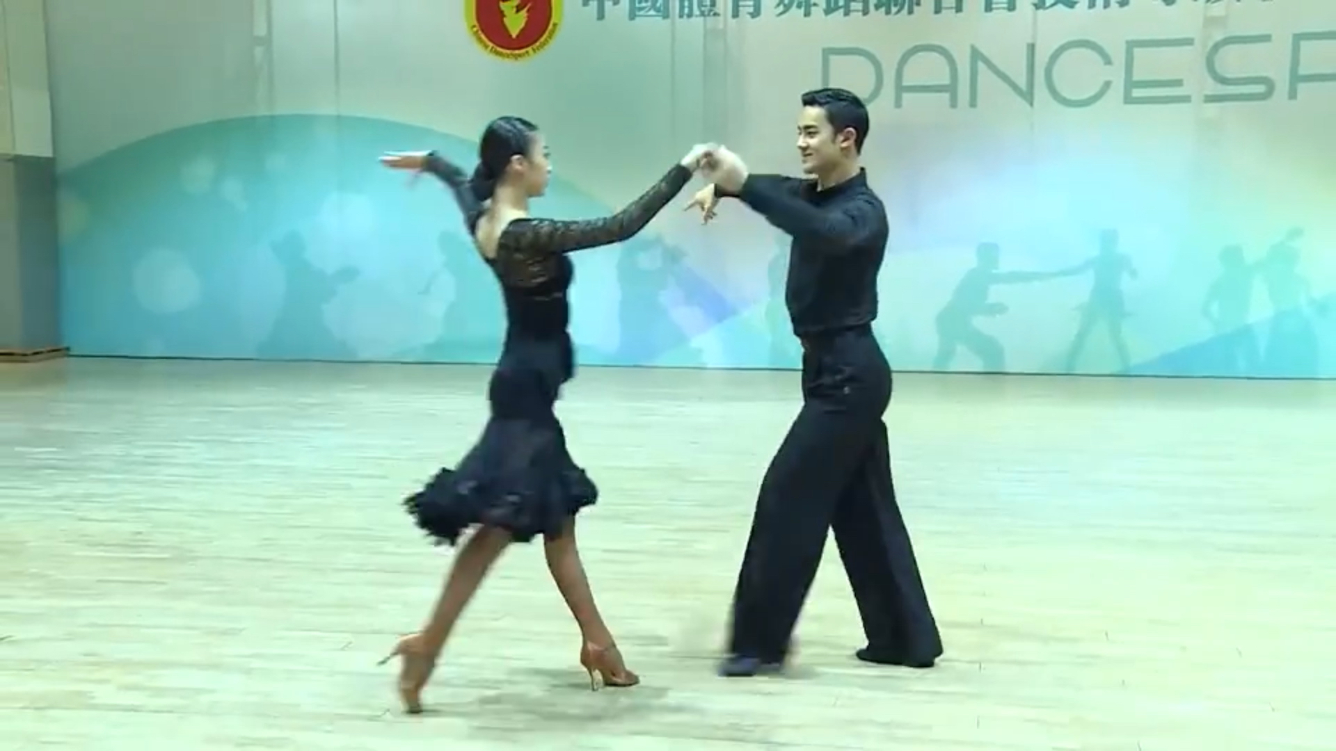 拉丁舞_六级_伦巴双人金牌