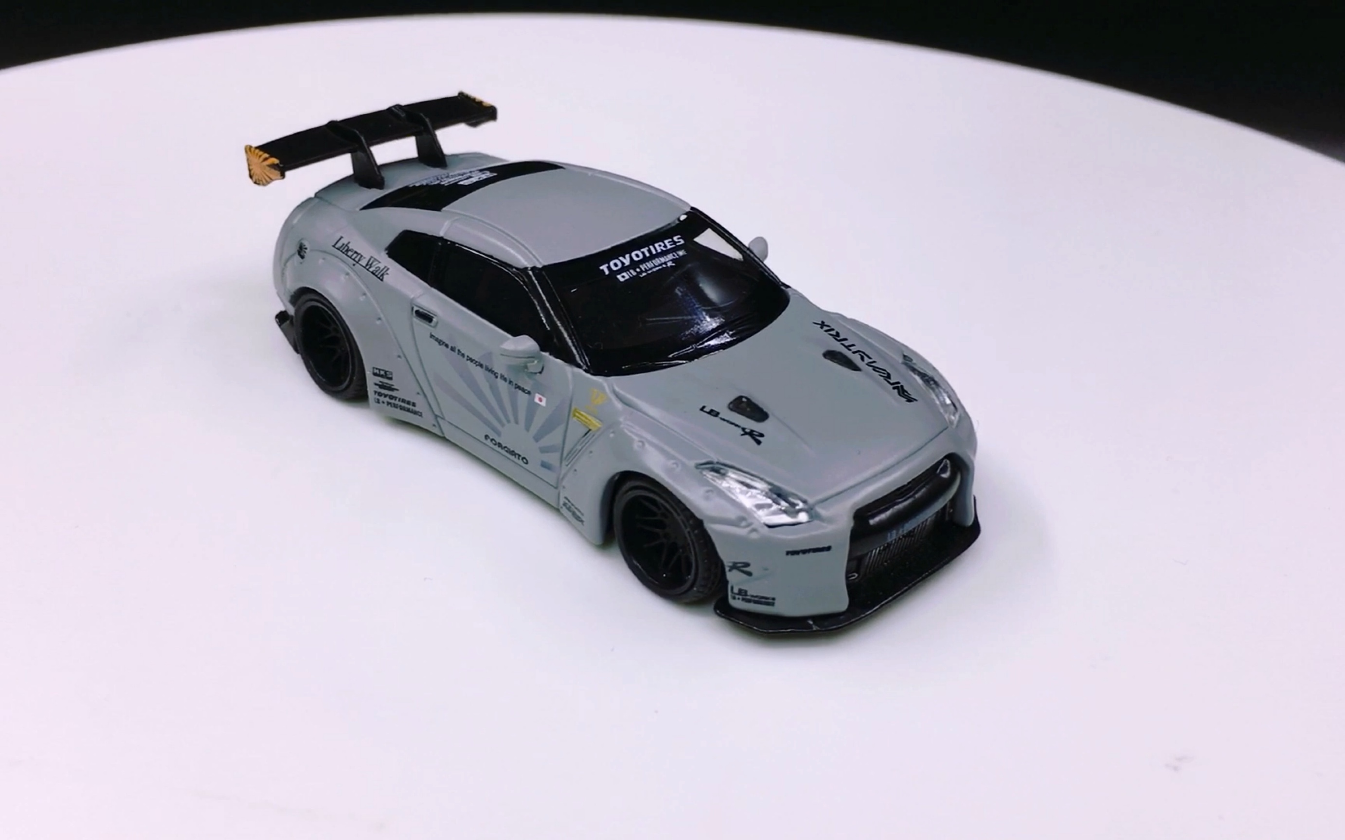 我的小车展示:minigt 日产 gtr35宽体