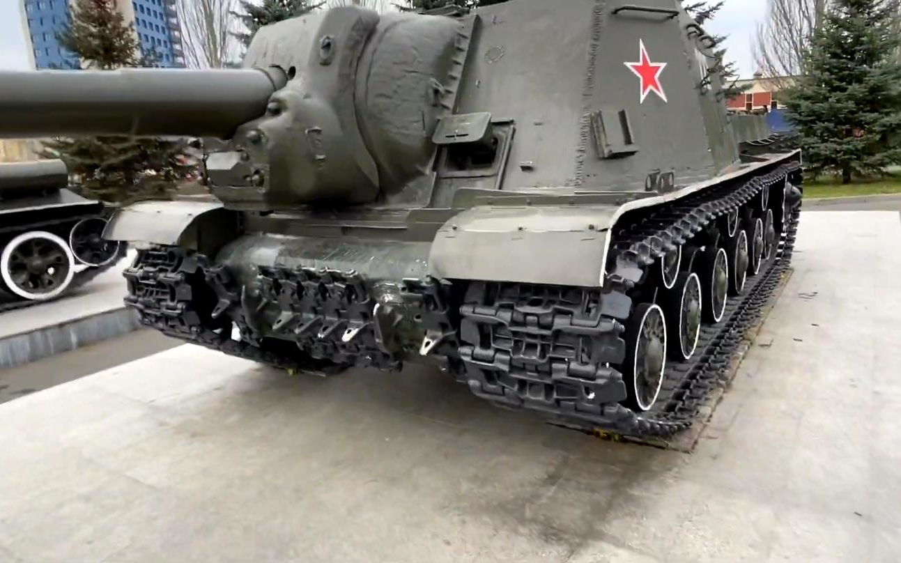 军事装备公园 — isu-152自行突击炮(2019/11)