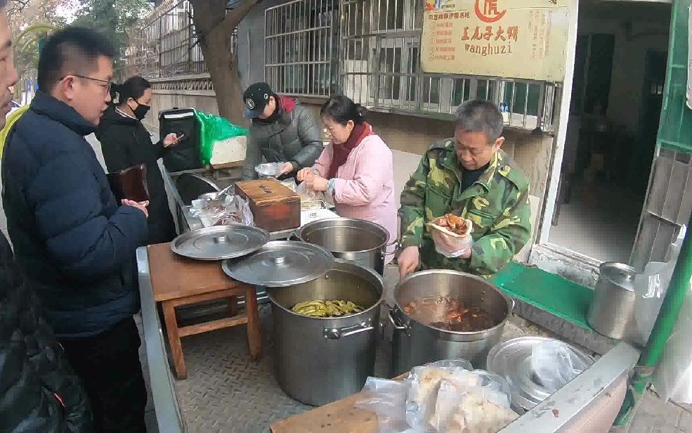 [图]【济南】好饼不怕巷子深的网红早餐——王虎子大饼