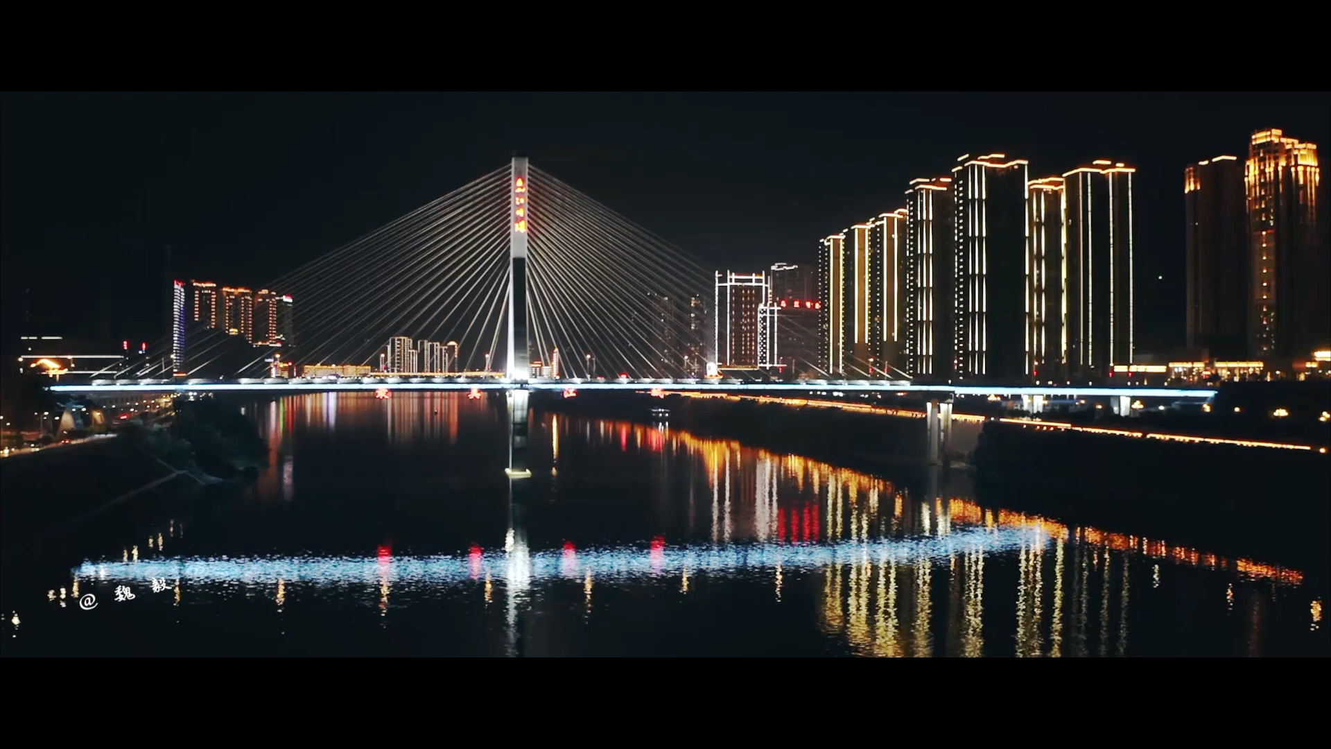 第一次使用大疆无人机拍摄的思南县城夜景