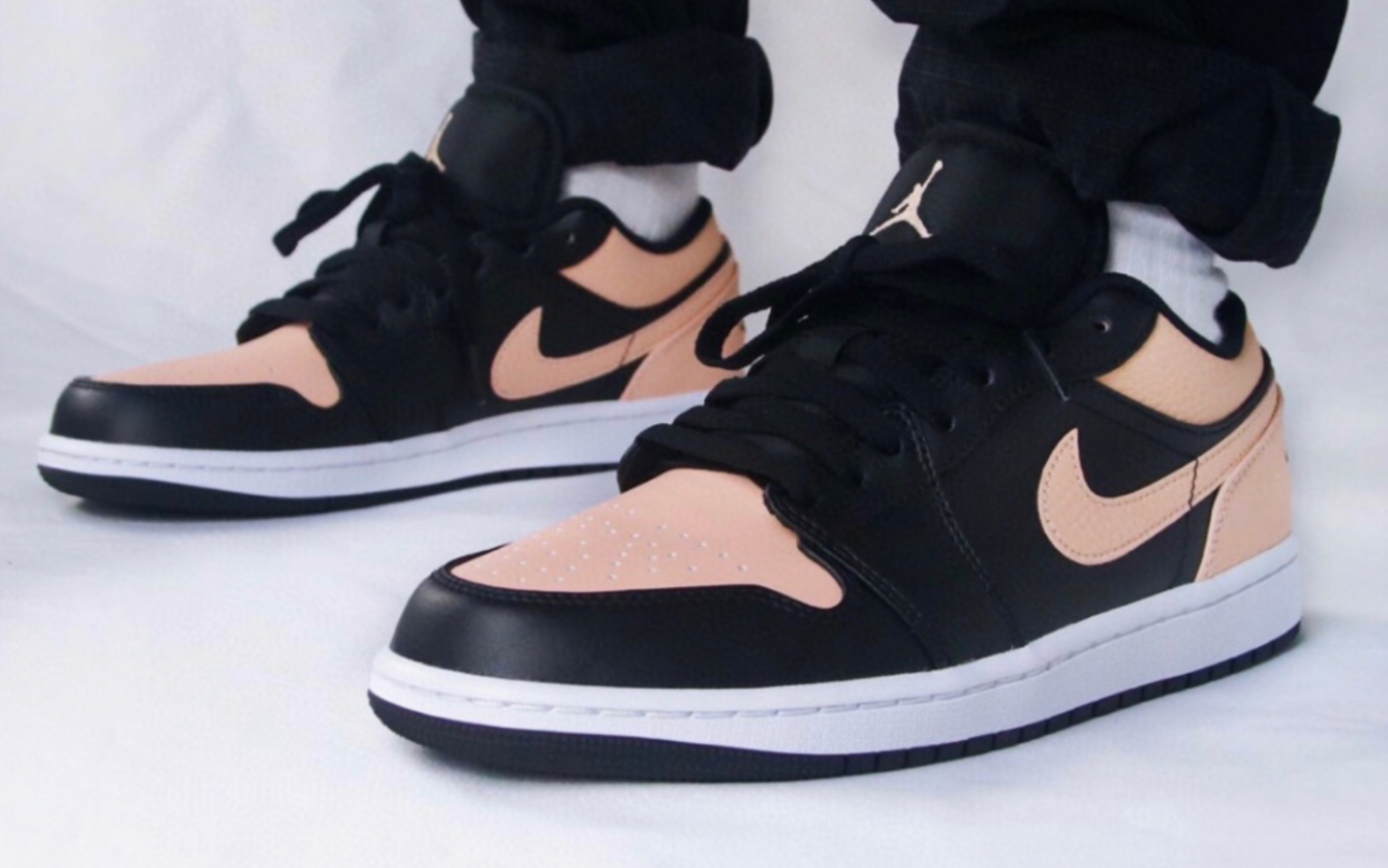乔丹 air jordan 1 crimson tint low 黑粉脚趾运动鞋低帮货号553560