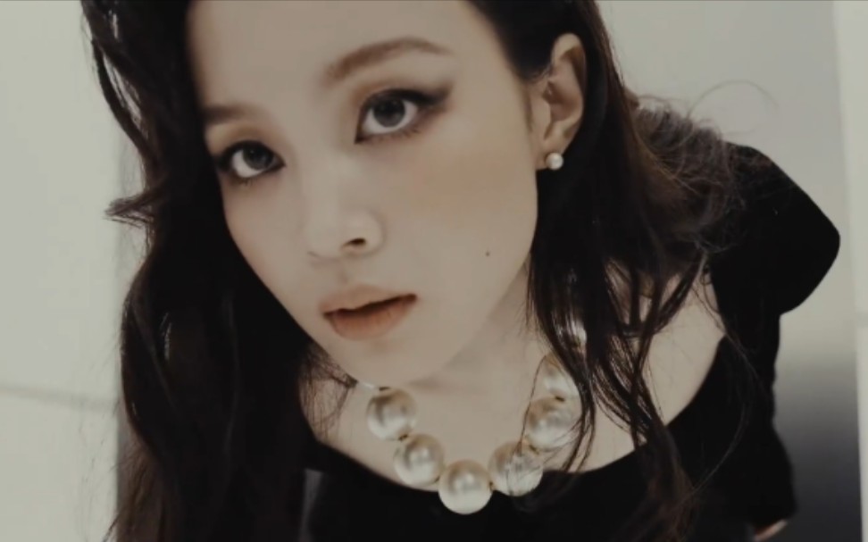 【李夏怡】新专辑《4 only》预告公开!_哔哩哔哩_bilibili