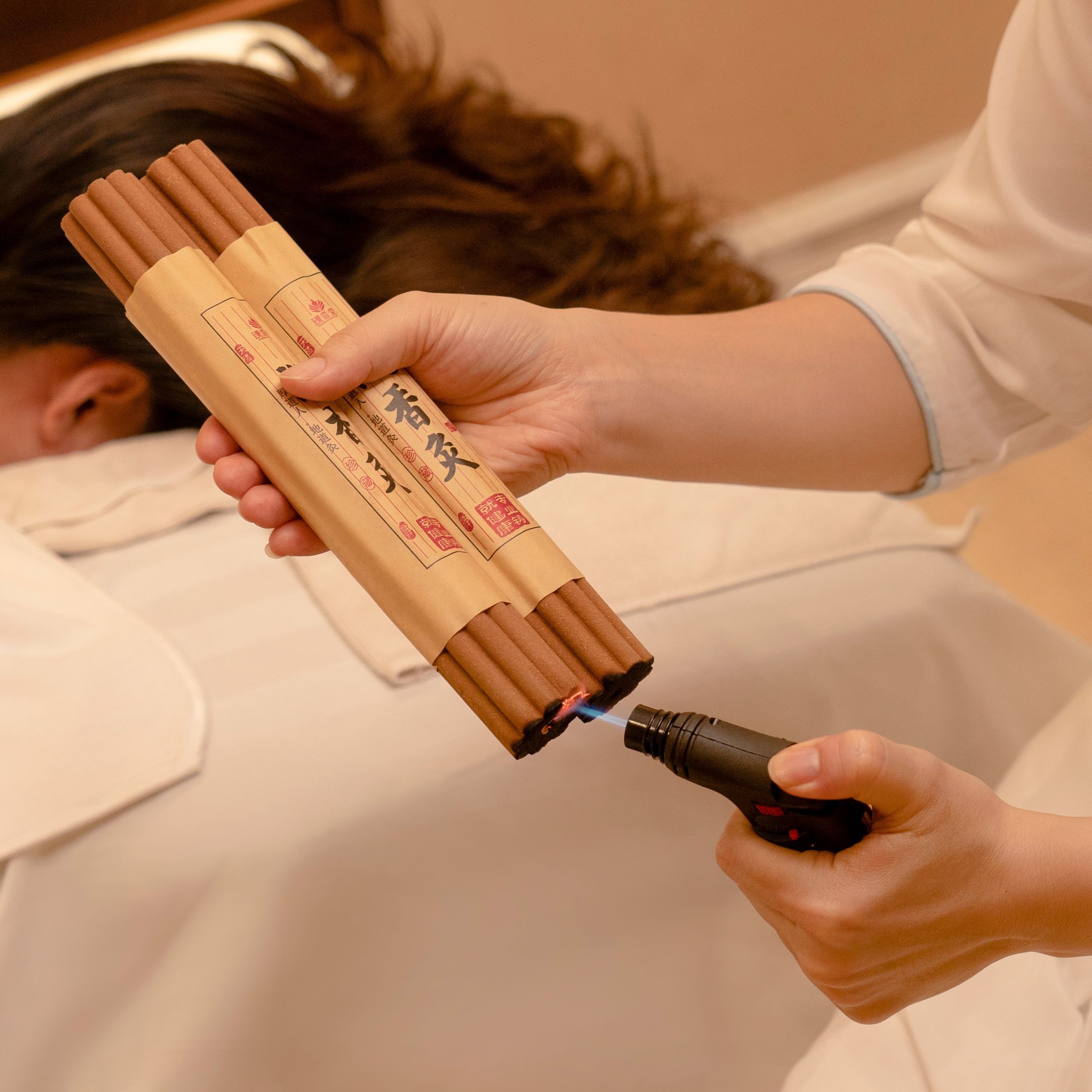 中老年人常见的亚健康问题,沉香灸如何调理改善