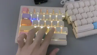 瓦学妹的键盘吧？