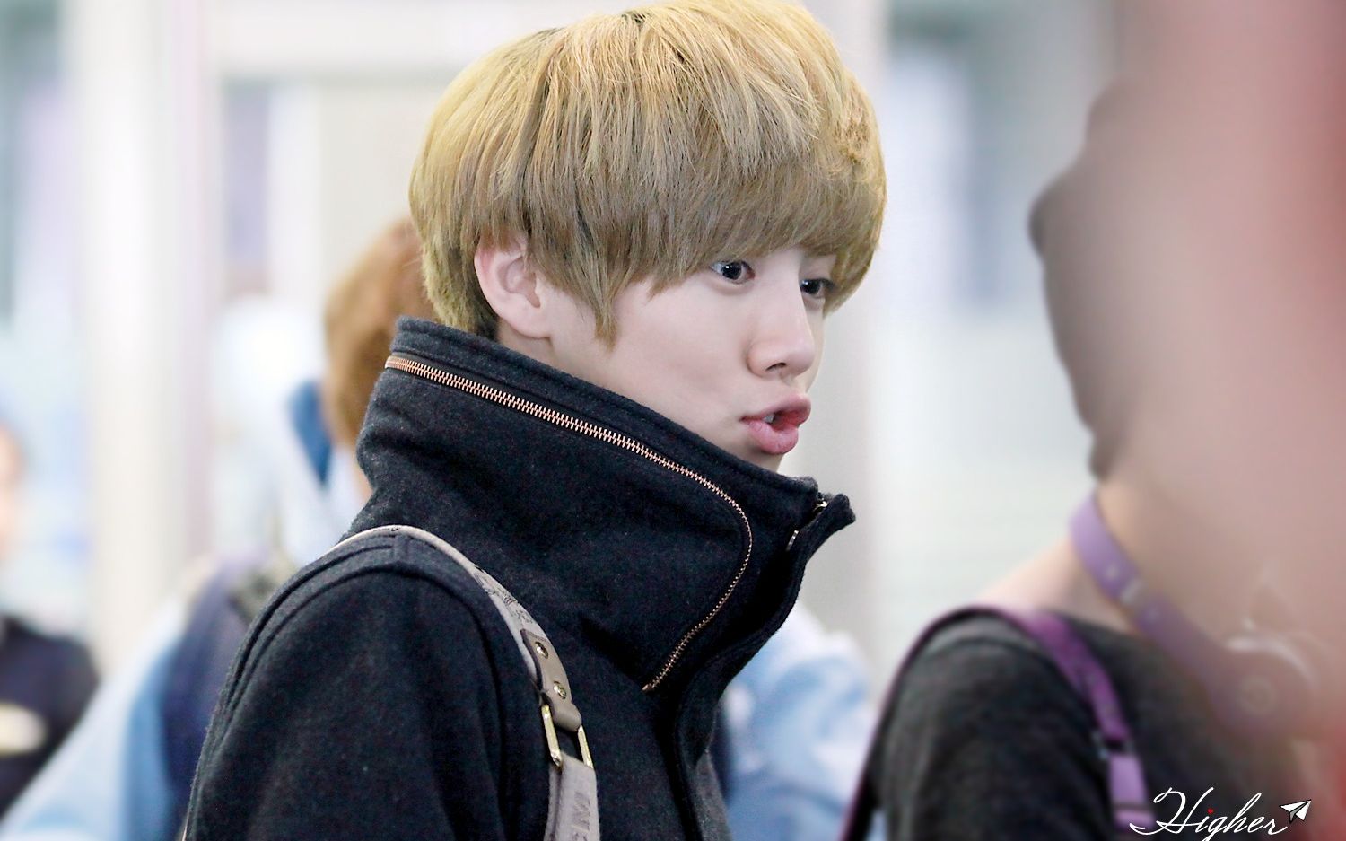 鹿晗饭拍 130101 禄口机场合集