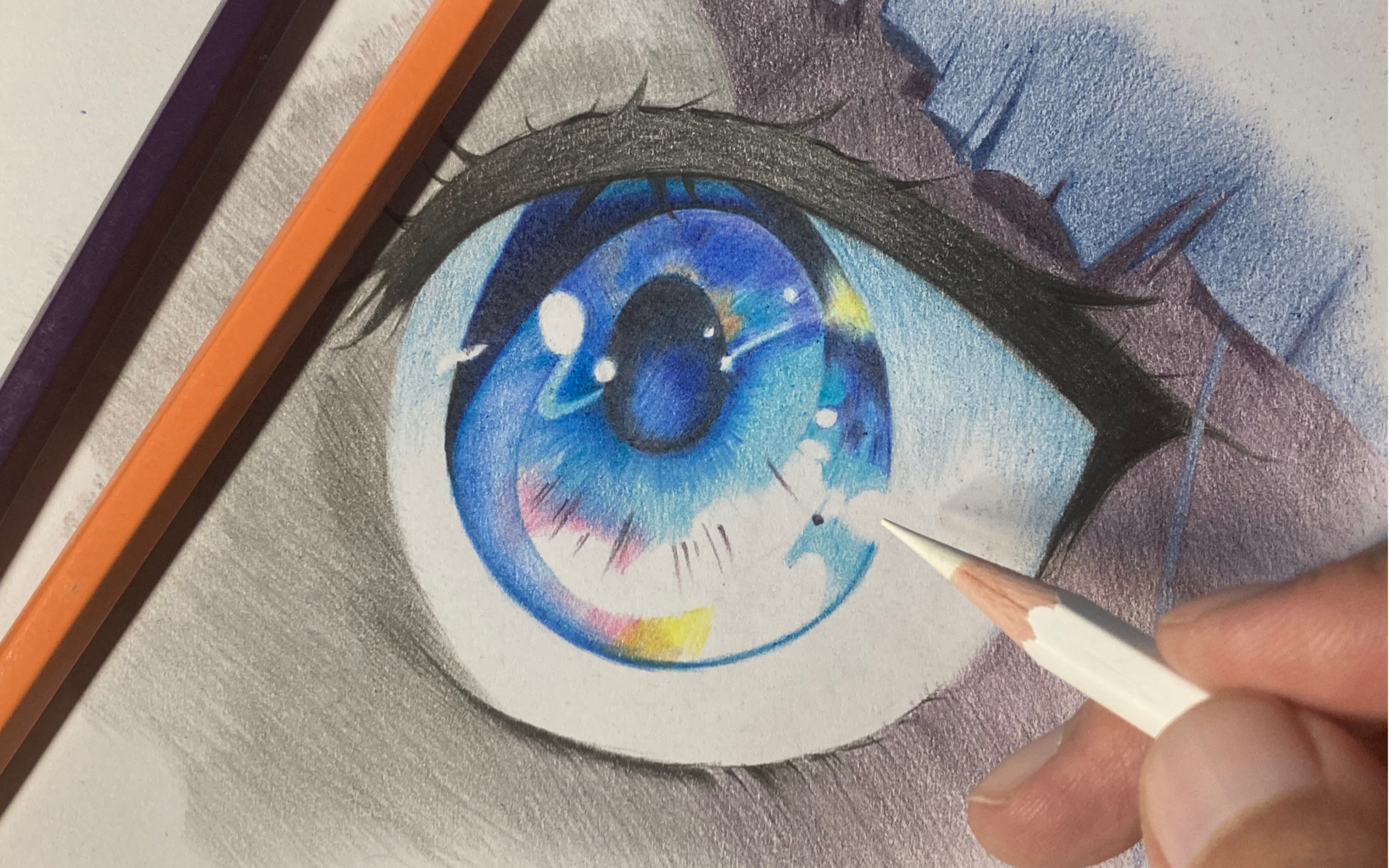 彩铅画一只蓝色二次元大眼睛