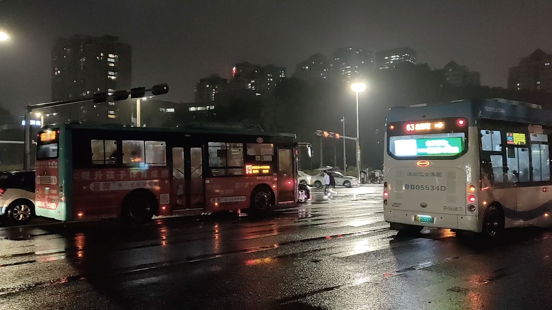 马路夜景图片真实图片