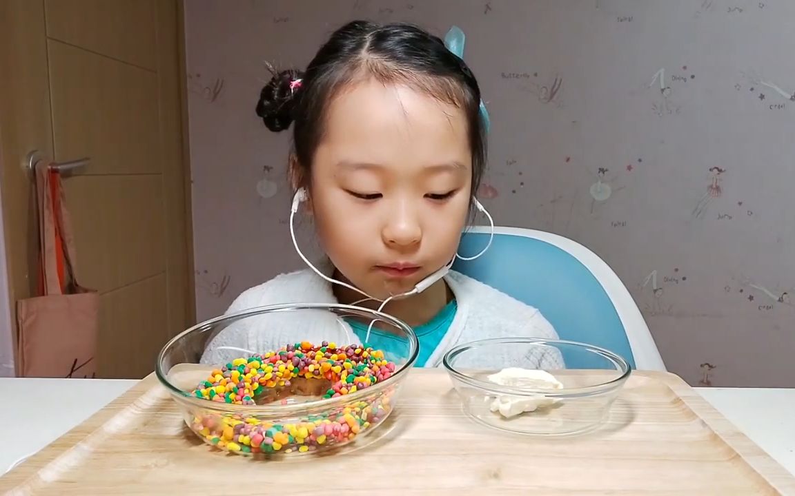 吃糖的视频 B站