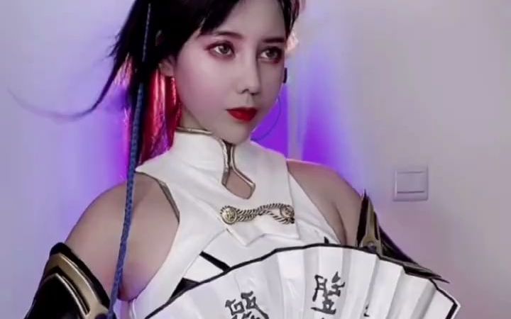 黑蒜姐实力cos上官婉儿