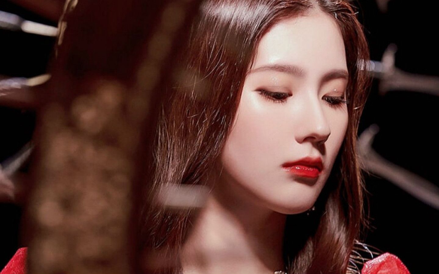 [图]【(G)I-DLE】《DAHLIA/大丽花》FMV/饭制MV/“无止境地奔跑，向那星光般灿烂的怀抱而去”/非主打饭制MV