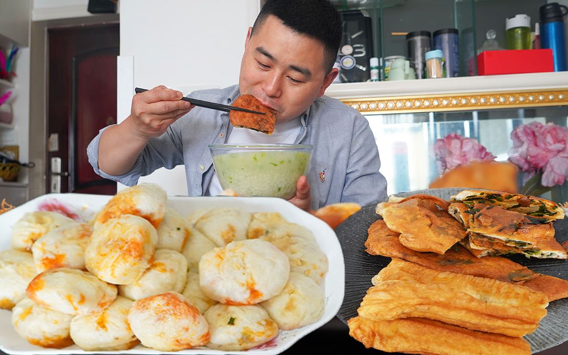 超小厨花50元买豪华早餐,三笼肉包配油饼油条,运动过后一顿饱餐