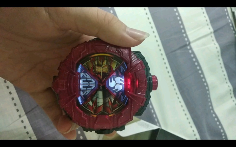 评论抽奖假面骑士响鬼装甲形态dx表盘试玩蛋酱扭蛋