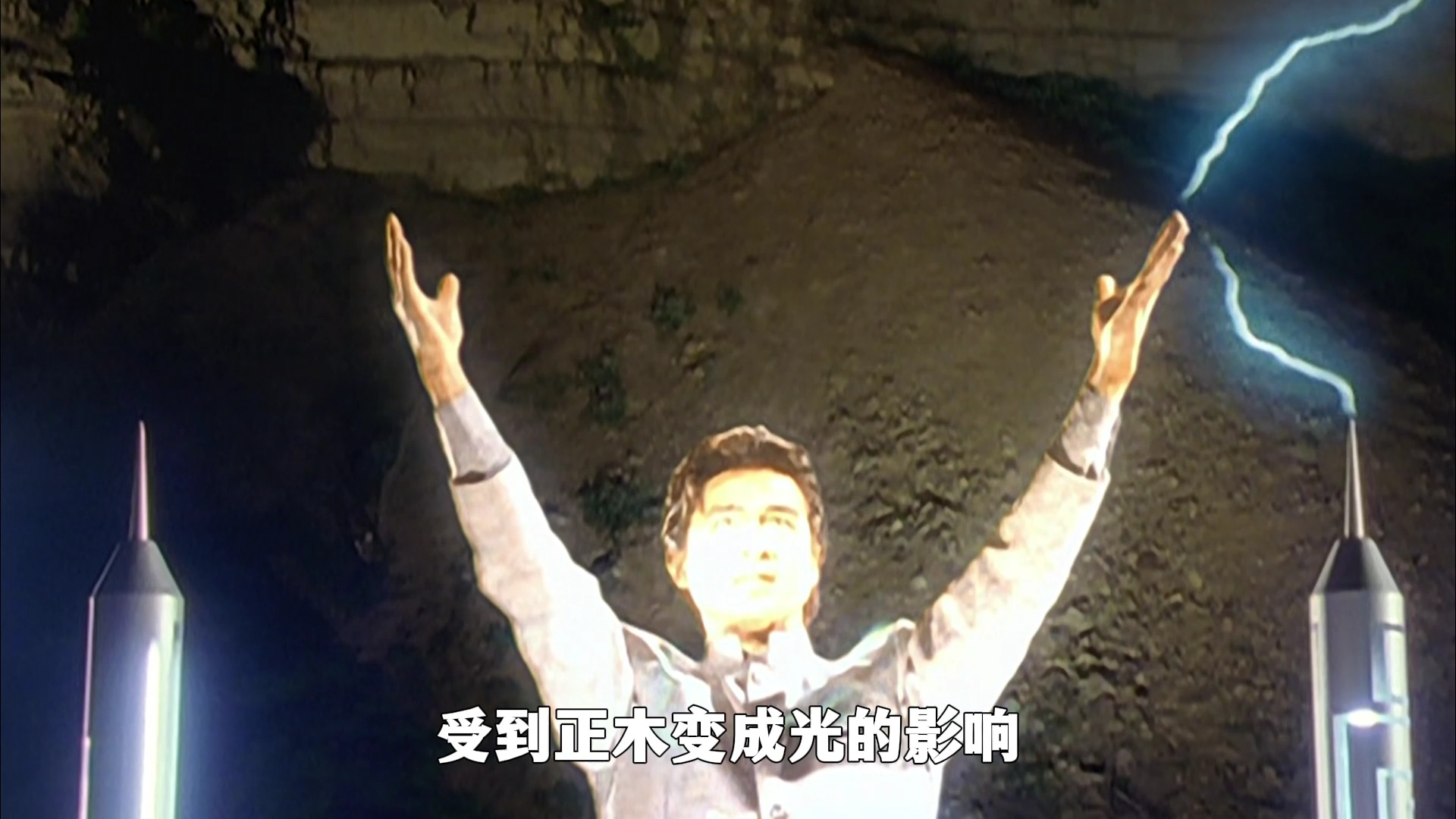 迪迦奥特曼:正木敬吾利用基因变成光芒,盖迪用生命救赎邪恶迪迦