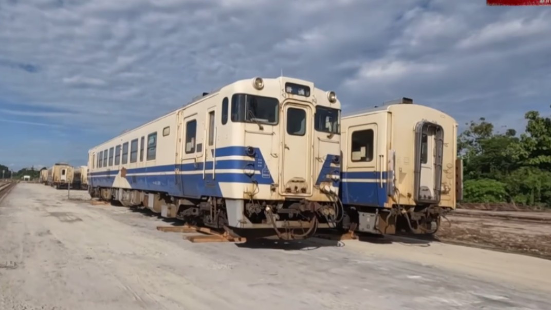 火车迷dmutrain柴联车气动车内燃动车组列车哟～轨距其实有点儿差别