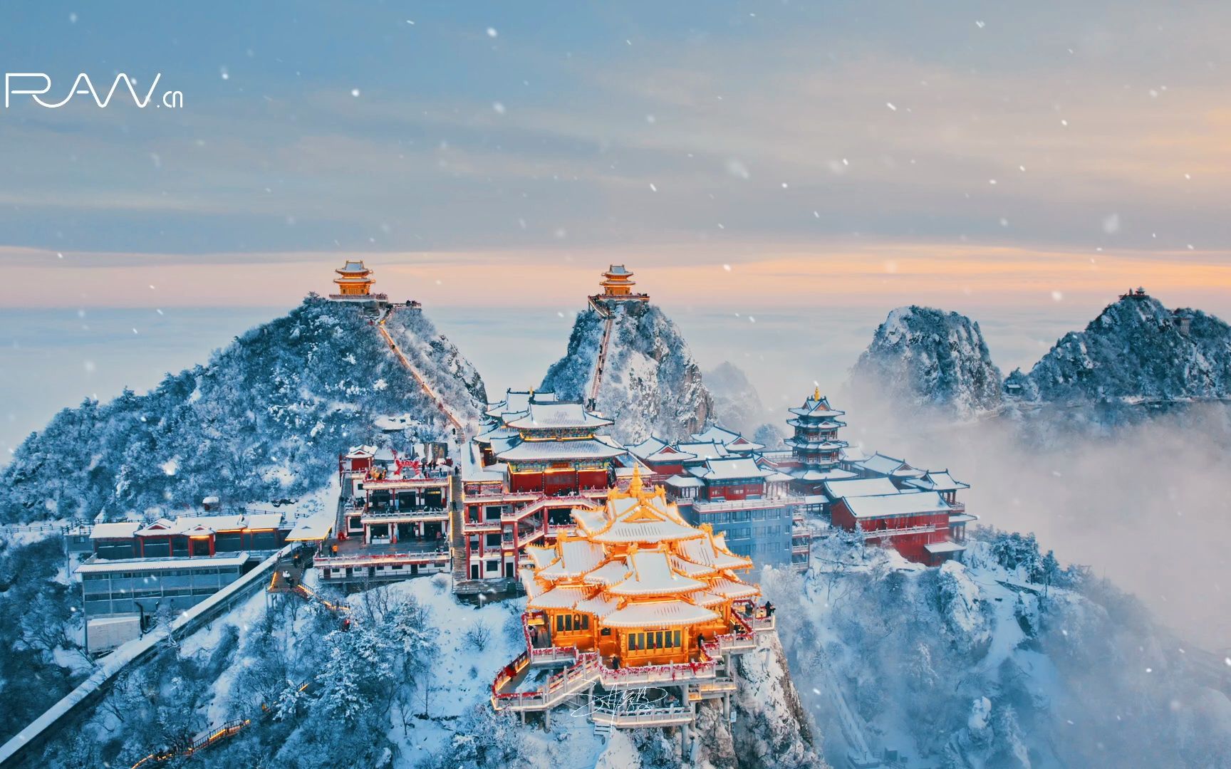 老君山风景区雪景图片