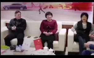 Télécharger la video: 东哥爸爸妈妈提车啦！