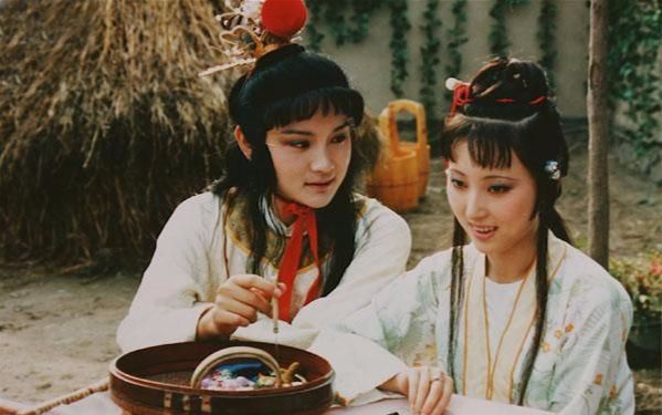 87红楼宝黛缺席从一眼开始解冻甘愿将最后血色奉送