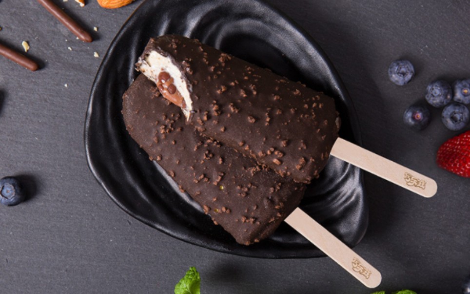 伊利巧乐兹冰淇淋冰激凌经典巧脆棒巧克力脆皮雪糕75g*5支*6盒