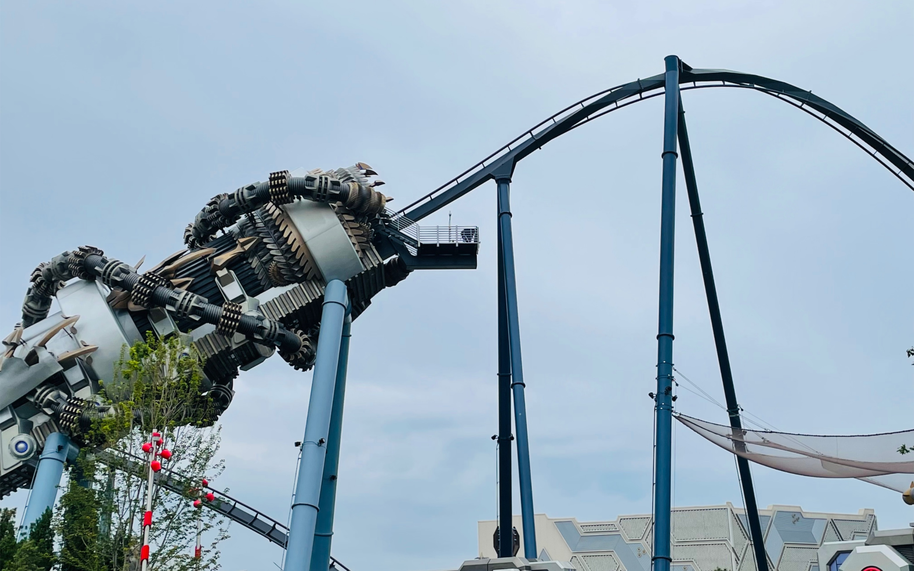 霸天虎过山车太刺激了,差点"死了"