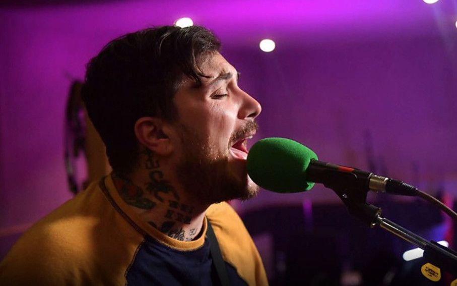 【frank iero】frank iero & the patience live at bbc radio1 rock