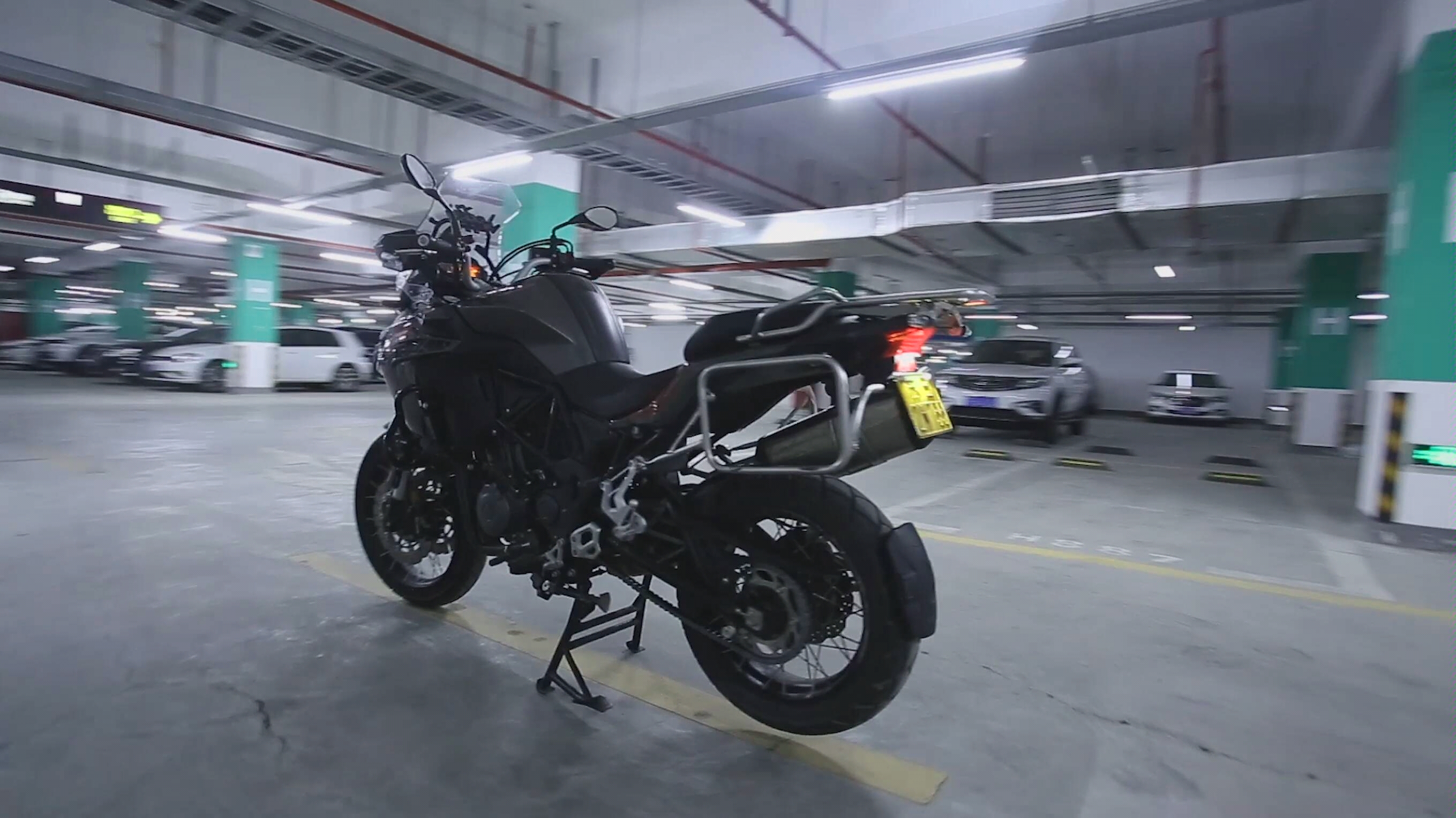 贝纳利金鹏502x稳重大气代步车