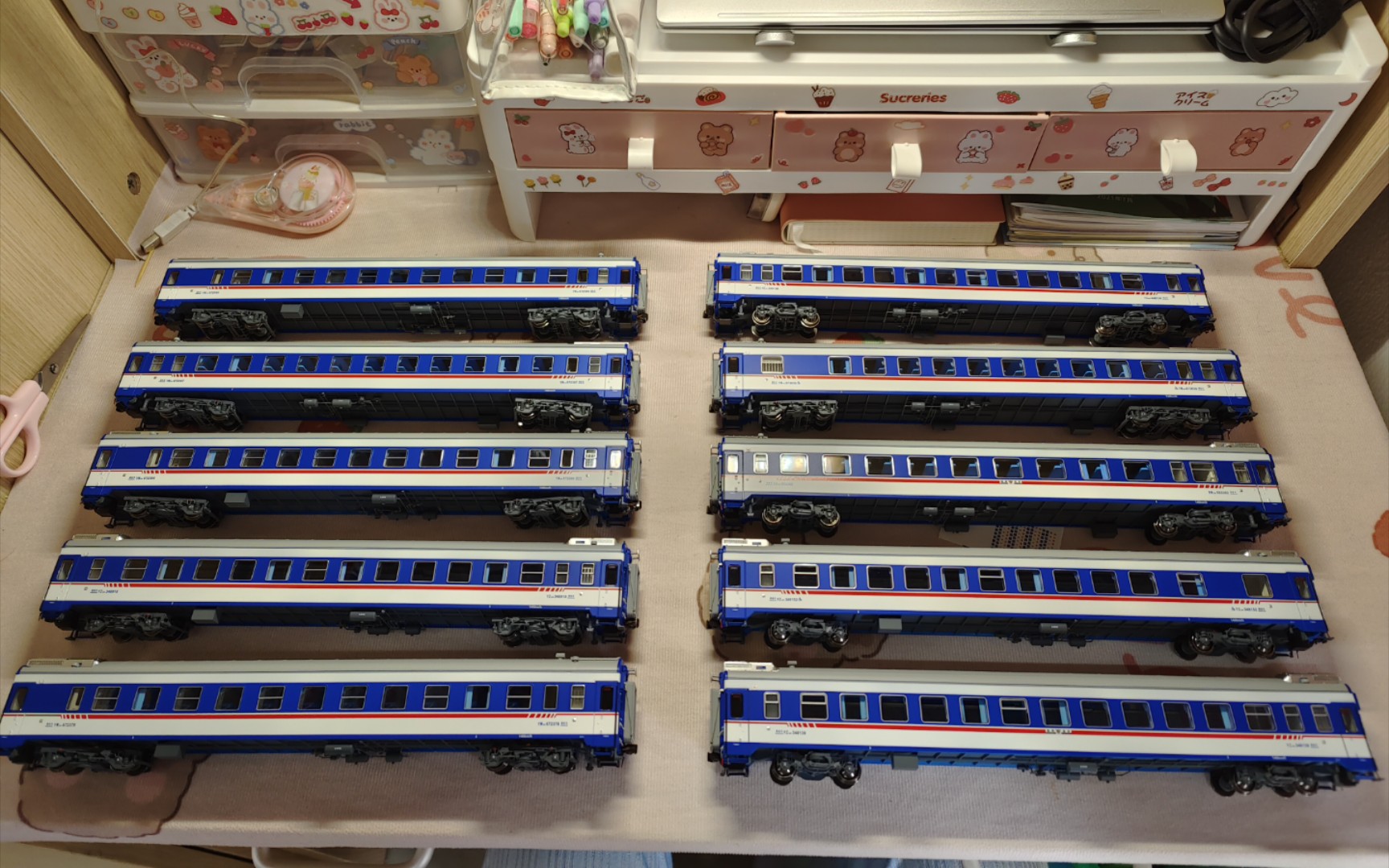 开箱kukepig25k火车模型增节开箱软卧车中大奖