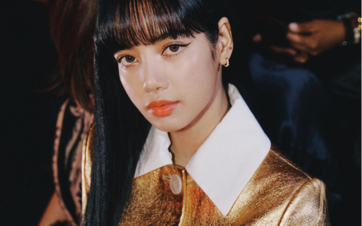 【black pink 】   lisa "金光闪闪贵夫人".prada时尚时装秀